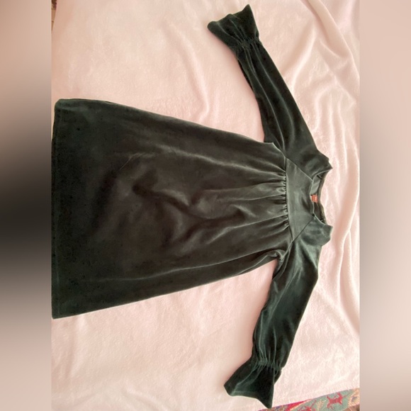 Elegant Dark Green Dress - Picture 4 of 5